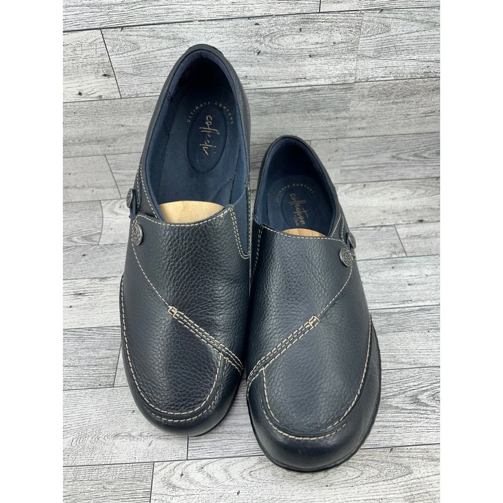 Clarks Collection Navy Leather Slip On Loafers Women 10W Ultimate Comfort Button